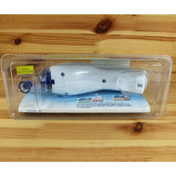 New Reynolds Handi-Vac Vacuum Sealer Freezer Storage Bag Starter Kit - Picture 4 of 4